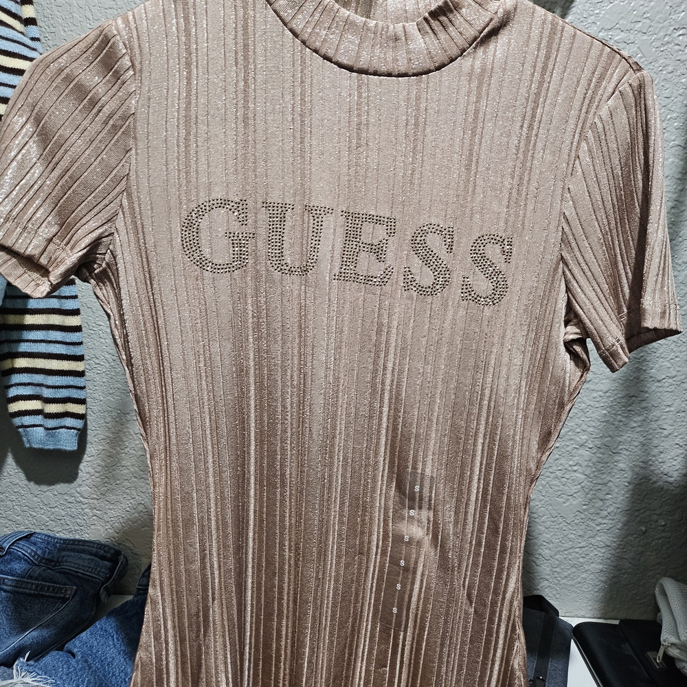 GUESS Metallic Ribbed Short Sleeve Top - Taupe